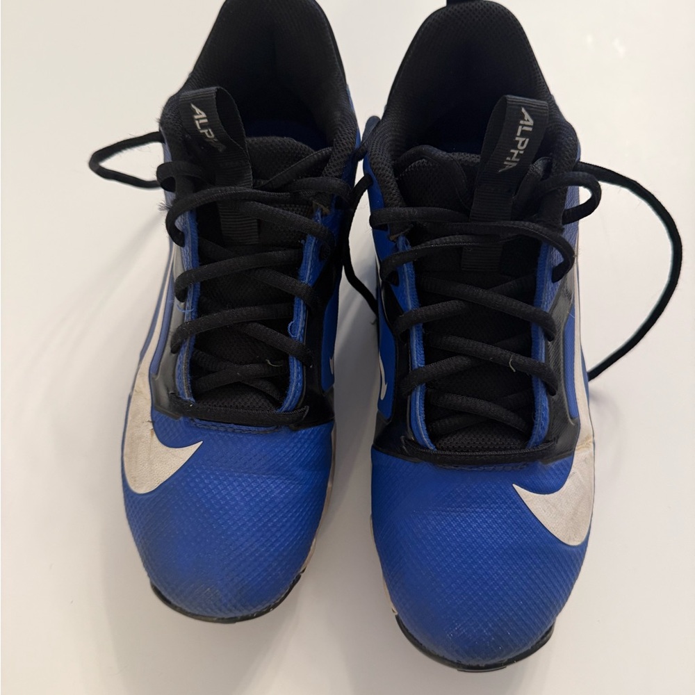 Nike youth cleats 5.5